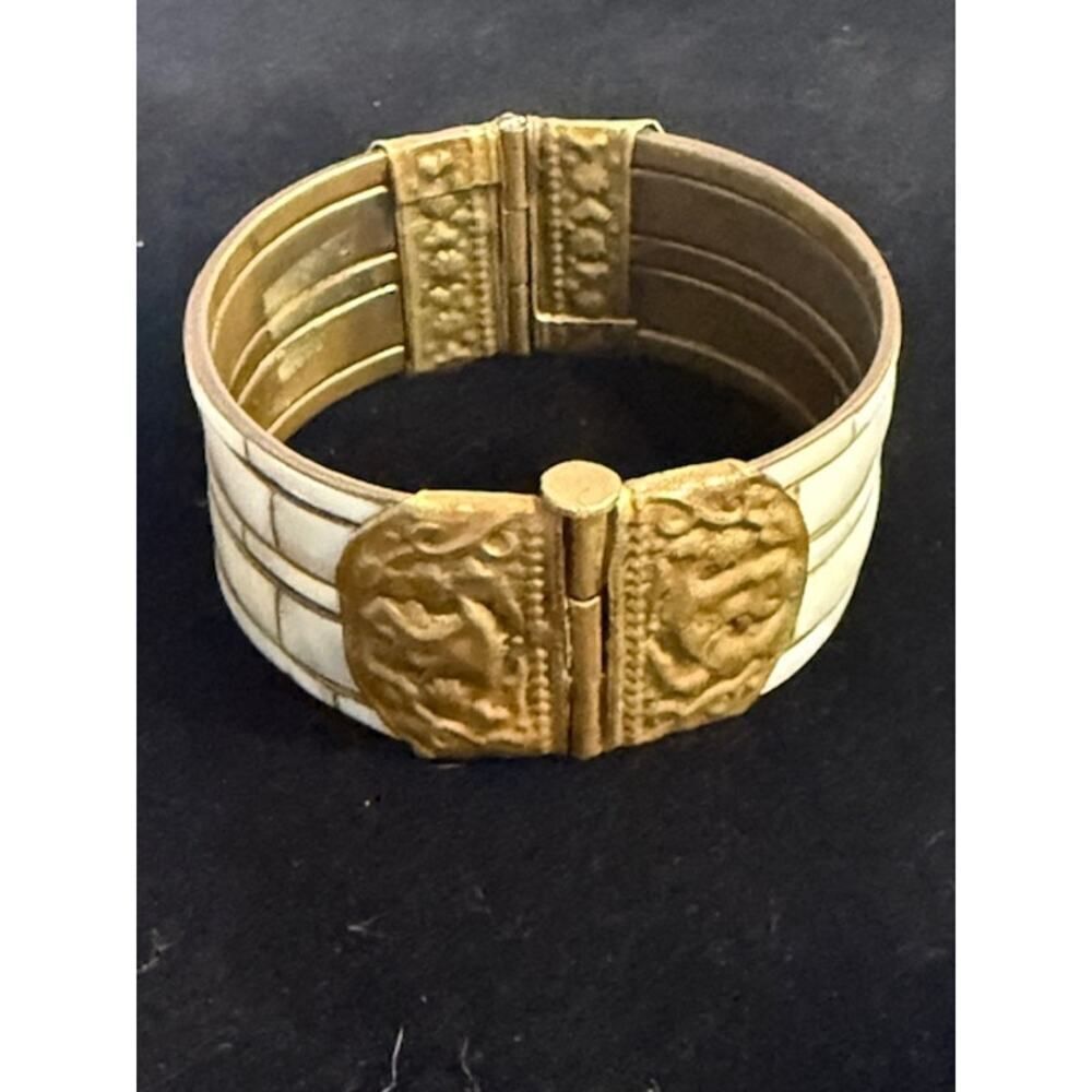 Vintage Mother of Pearl Brass Stacked Fused Bands Hinged Bangle Pull Pin Closure